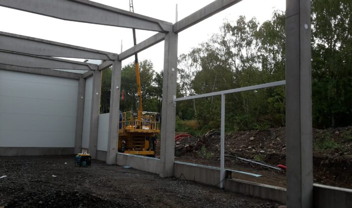 Ocelové konstrukce v&nbsp;obchodní zóně v&nbsp;Litvínově